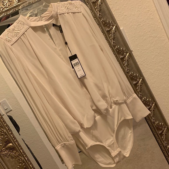 $298 NWT BCBGMAXAZRIA EMBELLISHED LONG SLEEVE FAUX WRAP BODYSUIT GARDENIA SZ 06 - Picture 15 of 17